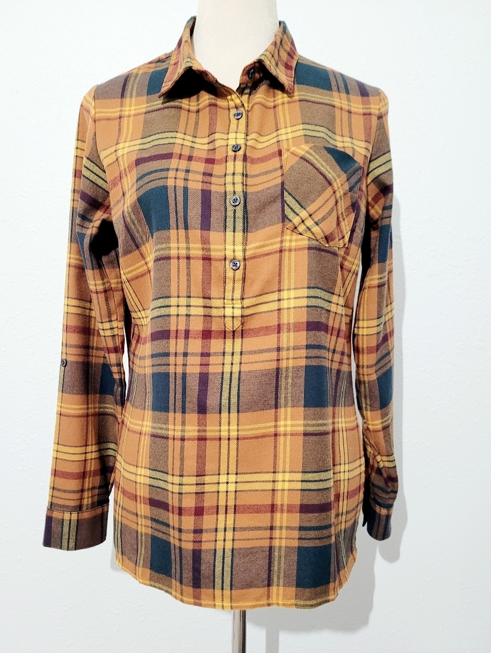KÜHL Flannel Shirt Womens Small Orange Plaid Long Sleeve Button Up Outdoor Hikin - Picture 2 of 16
